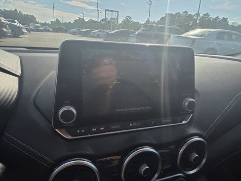 Used 2022 Nissan Sentra SV image 17