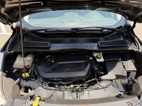 Used 2015 Ford Escape SE w/ Equipment Group 201A FWD image 22