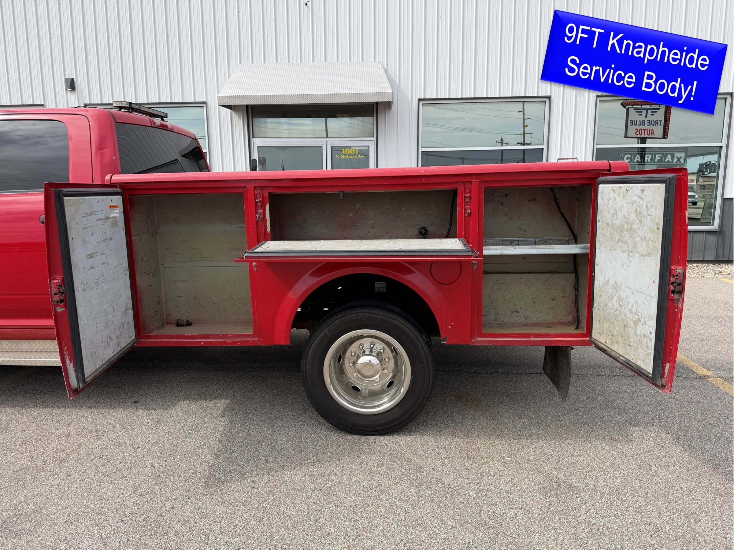 Used 2012 RAM 5500 SLT RWD image 2
