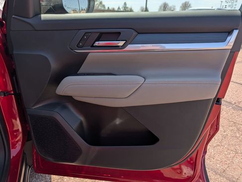 New 2026 GMC Terrain Elevation w/ Elevation Premium Package AWD/4WD image 22