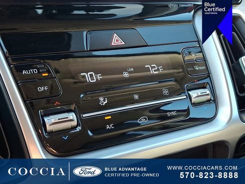 Used 2023 Kia Sorento S w/ Panoramic Sunroof Package image 17