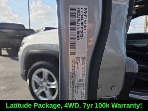 Used 2024 Jeep Compass Latitude AWD/4WD image 19