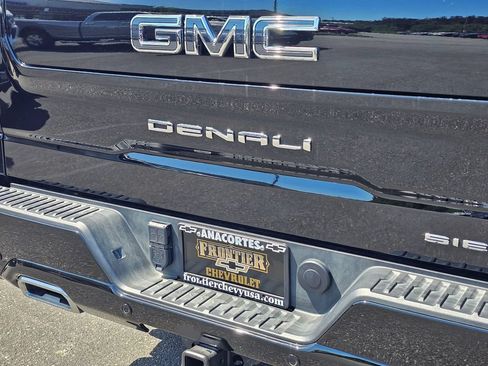 Used 2024 GMC Sierra 1500 Denali Ultimate AWD/4WD image 12