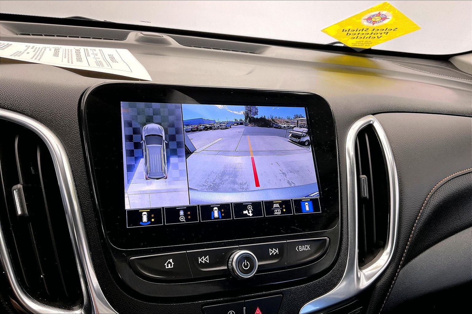 Used 2023 Chevrolet Equinox Premier AWD/4WD image 23
