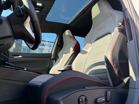 Used 2024 Volkswagen GTI Autobahn image 9