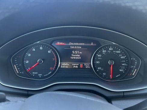 Certified 2023 Audi Q5 2.0T Premium w/ Convenience Package image 11