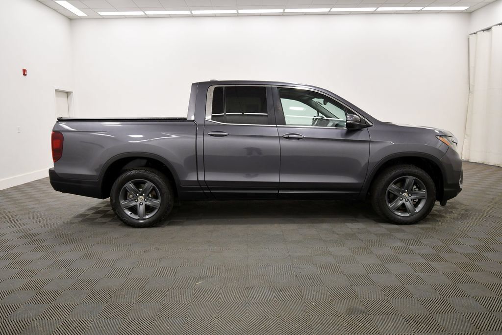 Certified 2023 Honda Ridgeline RTL image 9