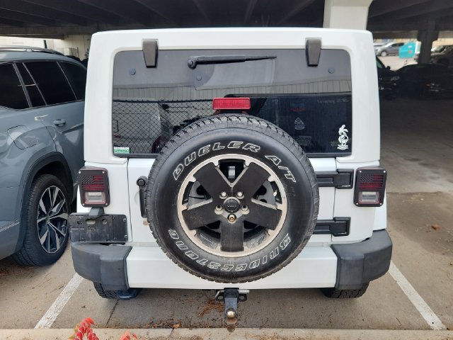 Used 2012 Jeep Wrangler Unlimited Sahara AWD/4WD image 4