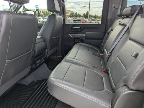 Used 2022 Chevrolet Silverado 3500 LTZ AWD/4WD image 27