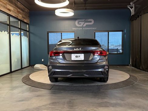 Used 2024 Kia Forte LXS w/ LXS Technology Package image 4