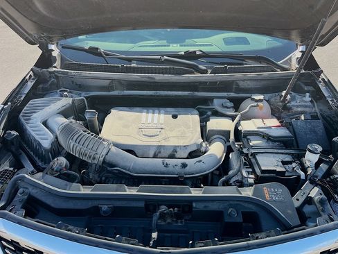 Used 2024 Cadillac XT5 Premium Luxury w/ Technology Package FWD image 32