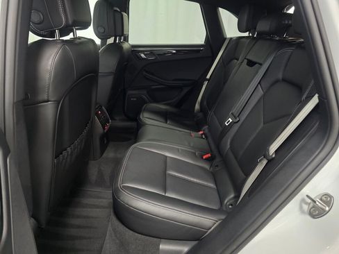 Certified 2025 Porsche Macan Turbo image 20