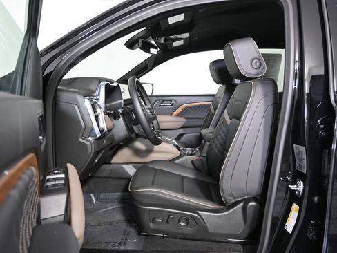 Used 2026 GMC Canyon Denali AWD/4WD image 21