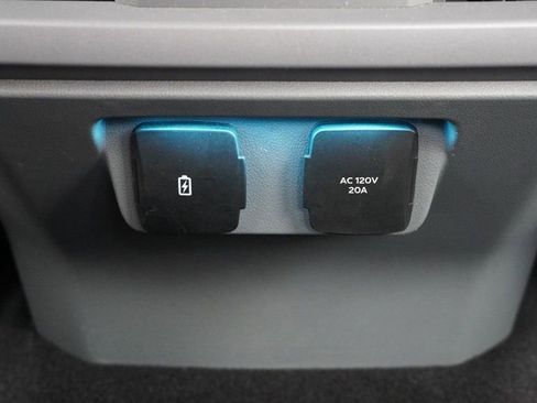 Used 2024 Ford F150 XLT w/ Equipment Group 302A MID image 25