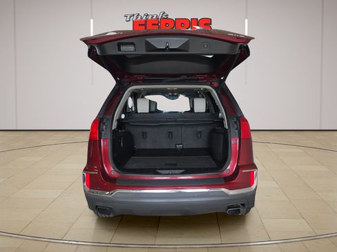 Used 2016 GMC Terrain SLT w/ Open Road Package AWD/4WD image 9