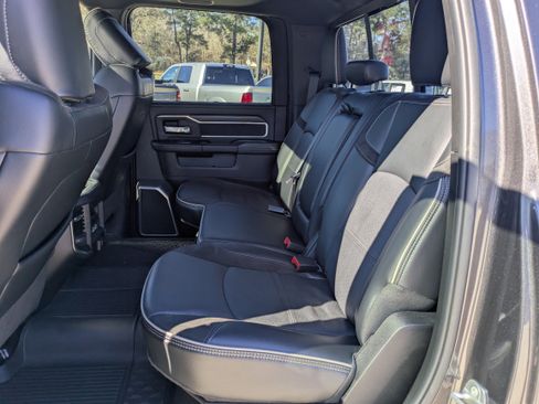 Used 2024 RAM 2500 Laramie w/ Sport Appearance Package image 12