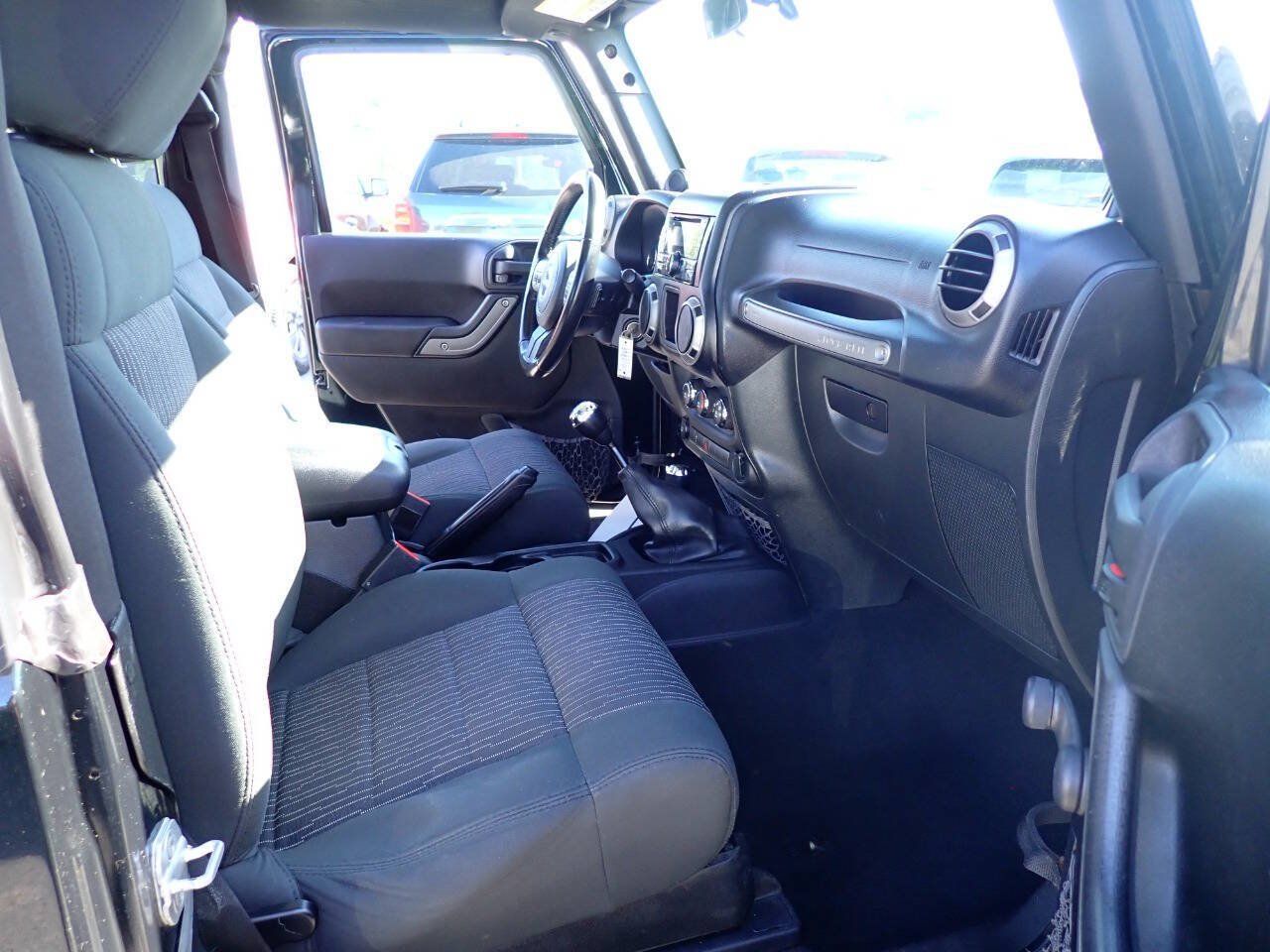 Used 2012 Jeep Wrangler Sport w/ Connectivity Group AWD/4WD image 11