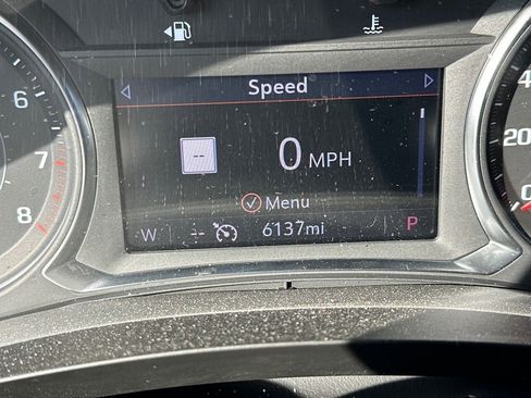 Used 2023 Chevrolet Traverse LT w/ LT Premium Package image 14