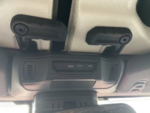 Used 2024 Jeep Wrangler Sport S image 28