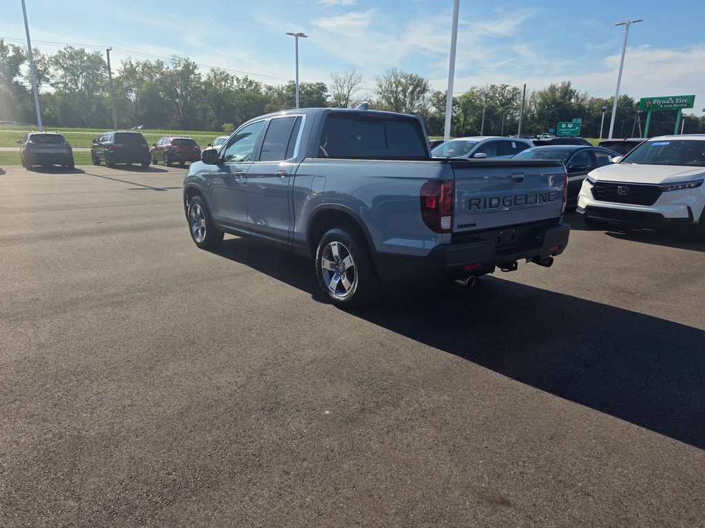 Certified 2025 Honda Ridgeline RTL image 5