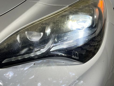 Used 2018 Kia Stinger Premium image 12