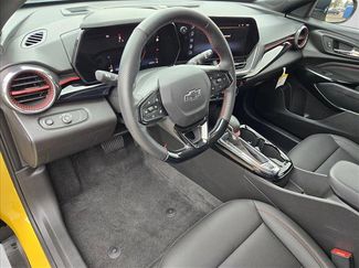 New 2025 Chevrolet Trax RS w/ Driver Confidence Package video 3