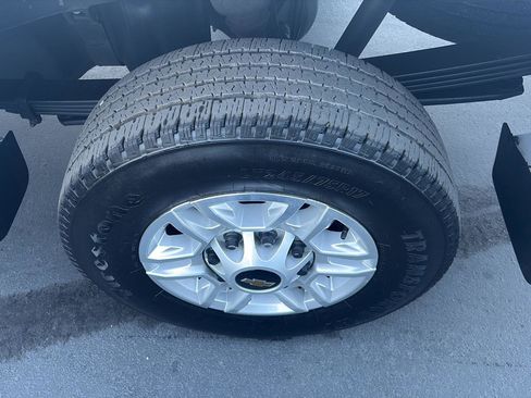 Used 2025 Chevrolet Silverado 2500 LT w/ Safety Package image 27