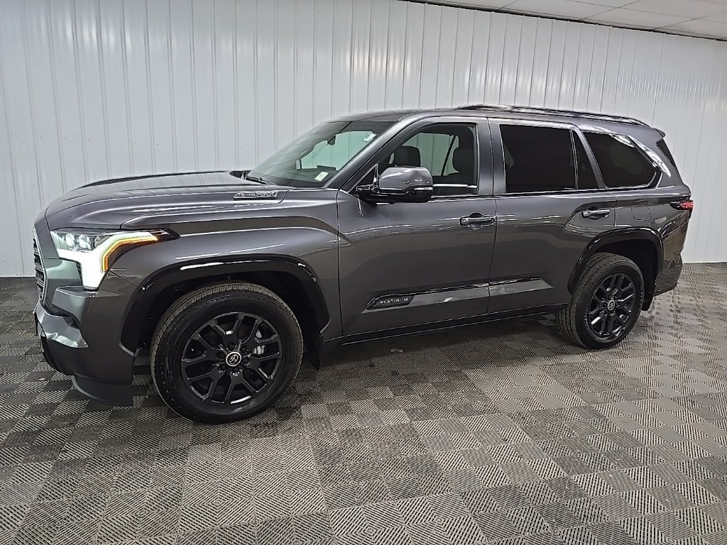 Used 2024 Toyota Sequoia Platinum AWD/4WD image 6