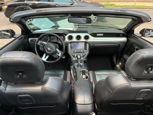 Used 2019 Ford Mustang GT Premium RWD image 22