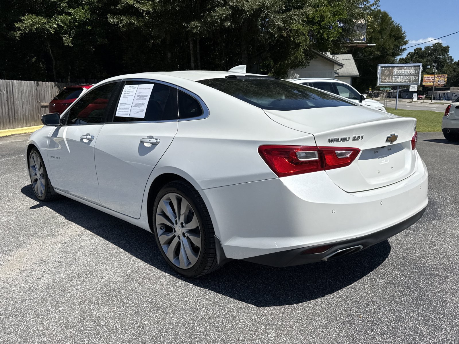 Used 2017 Chevrolet Malibu Premier w/ Premier Sun and Wheel Package FWD image 4