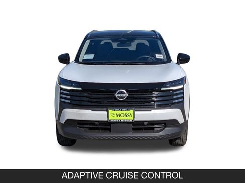 New 2026 Nissan Kicks SV w/ SV Premium Package image 5