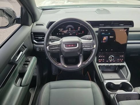 Used 2026 GMC Terrain AT4 AWD/4WD image 8