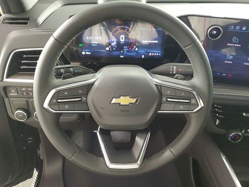 New 2026 Chevrolet Suburban LS RWD image 21