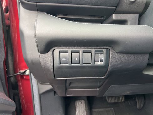 Used 2024 Subaru Ascent Limited w/ Technology Package image 16