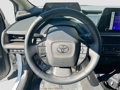 Used 2024 Toyota Prius XLE image 11
