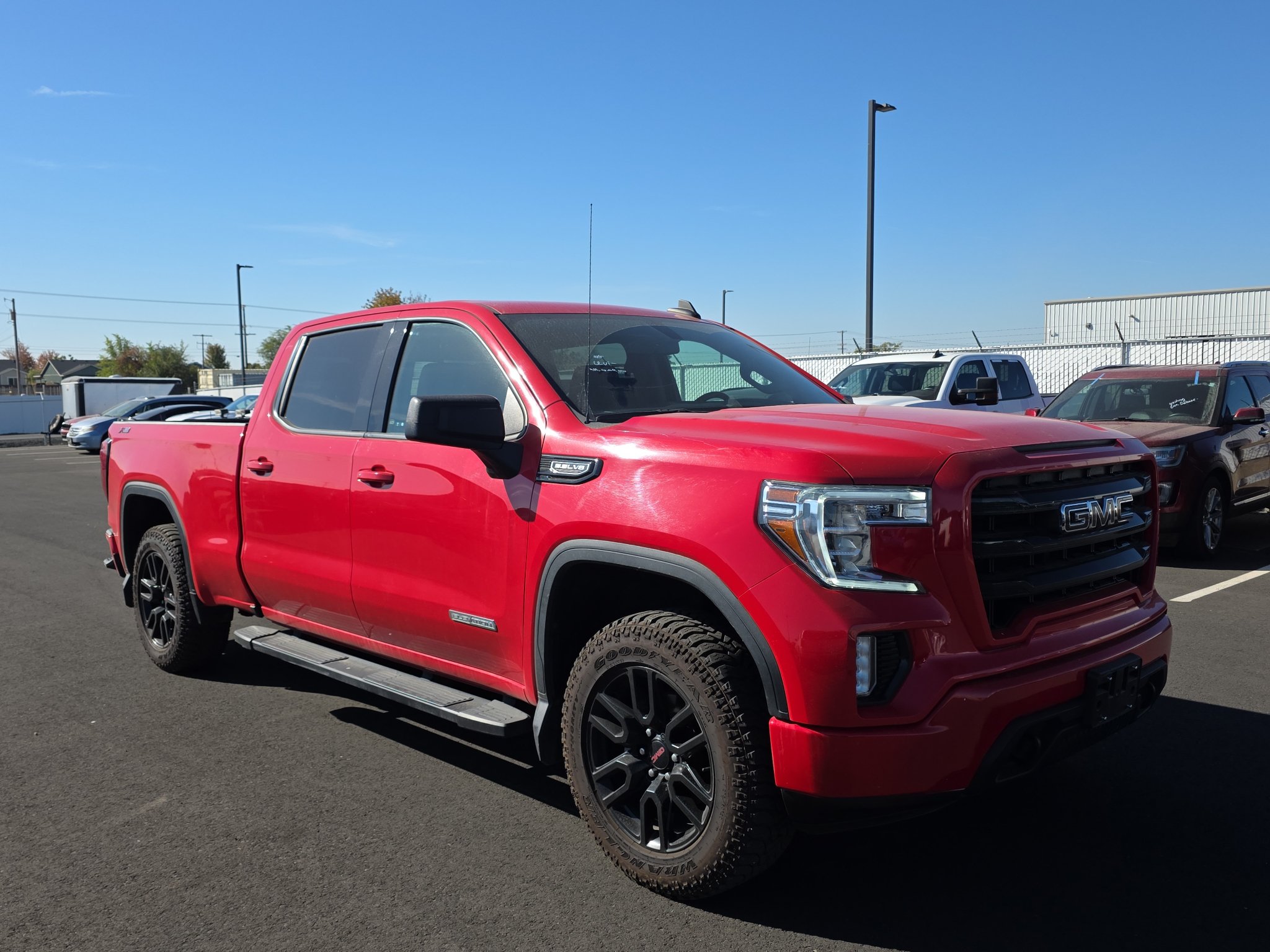 Used 2022 GMC Sierra 1500 Elevation w/ Preferred Package AWD/4WD image 1