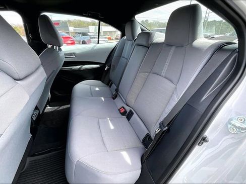 Used 2025 Toyota Corolla SE image 19