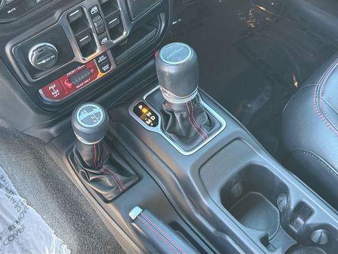 Used 2020 Jeep Gladiator Rubicon image 28