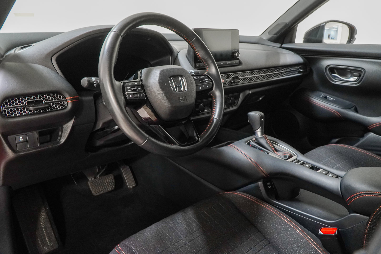 Certified 2024 Honda HR-V Sport image 20