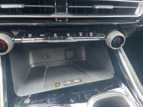 New 2026 Chevrolet Traverse High Country image 32