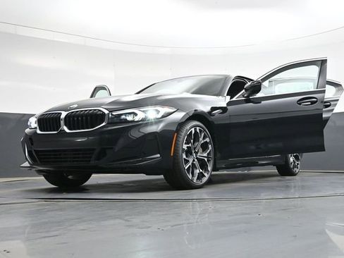 New 2026 BMW 330i Sedan w/ Premium Package image 44