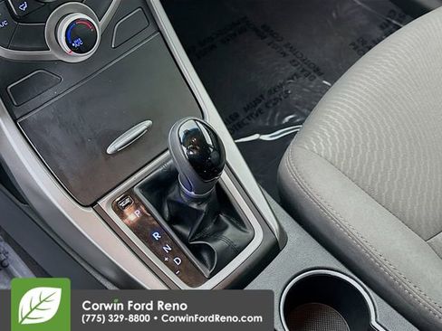Used 2015 Hyundai Elantra SE w/ Option Group 02 image 16