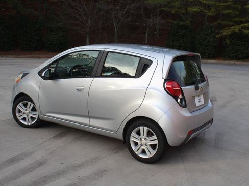Used 2015 Chevrolet Spark LT image 3