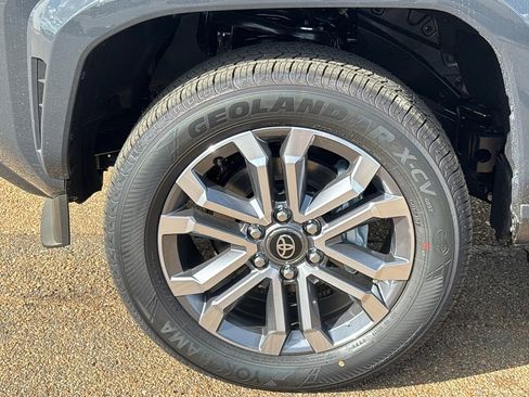 New 2026 Toyota 4Runner Limited image 25