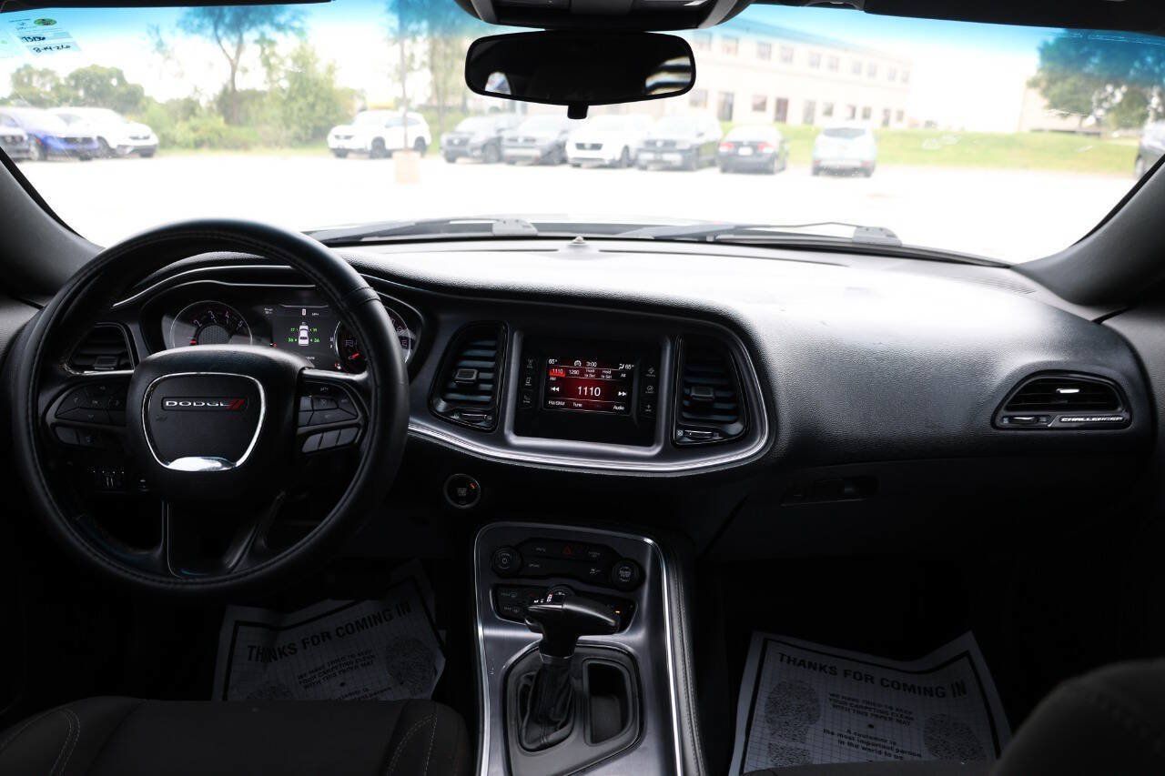 Used 2017 Dodge Challenger R/T RWD image 14