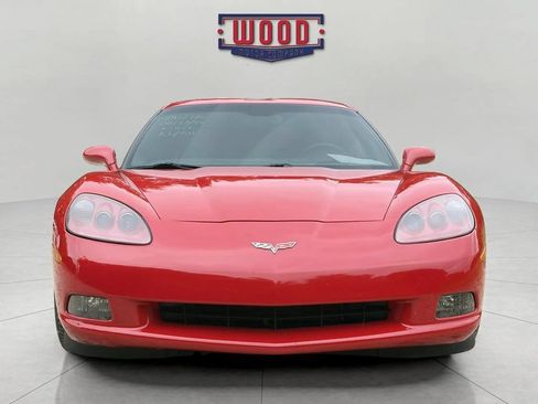 Used 2007 Chevrolet Corvette Coupe w/ Preferred Equipment Group RWD image 2