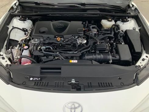 Used 2025 Toyota Camry LE image 12