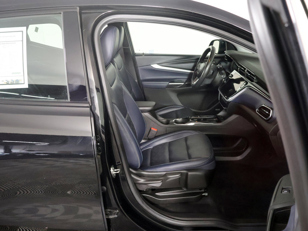 Used 2023 Chevrolet Bolt EUV Premier w/ Sun & Sound Package FWD image 35