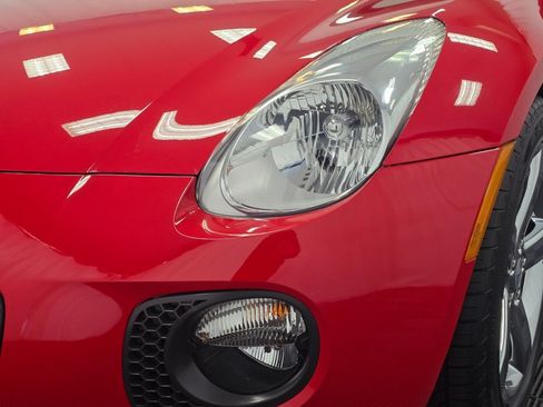 Used 2009 Pontiac Solstice GXP w/ Club Sport Package RWD image 53