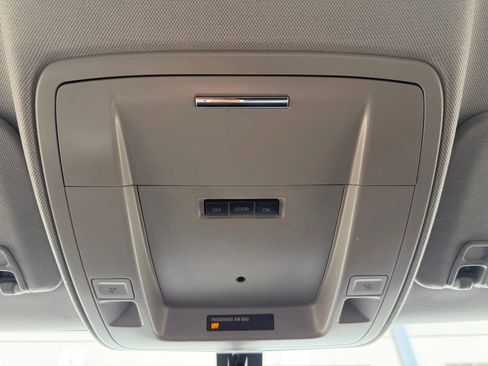 Used 2015 Chevrolet Silverado 1500 LT image 33